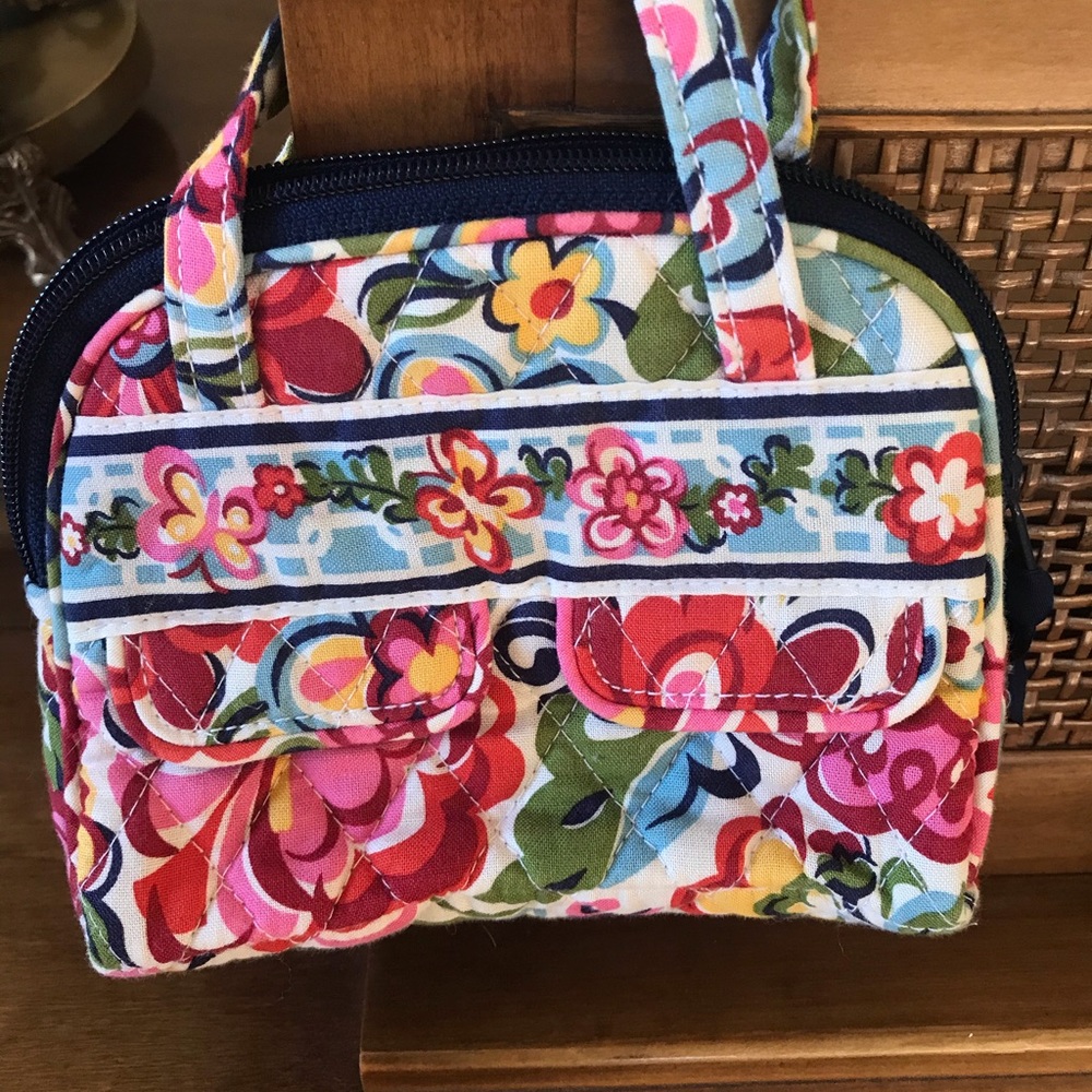 Adorable Vera Bradley Mini Purse - Picture 1 of 6